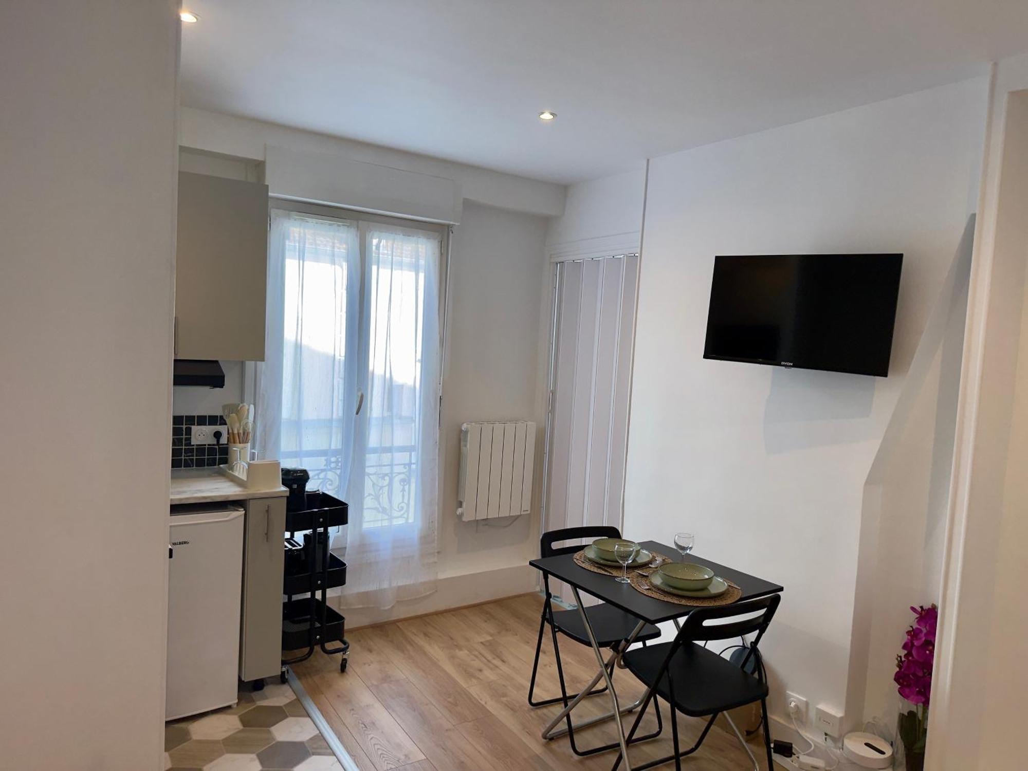 Superb And Elegant Apartment In Paris' Heart Екстер'єр фото